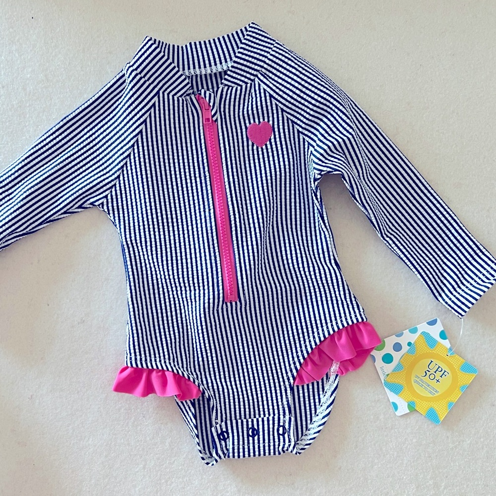🎀NWT Little Me UPF 50 Rashghard sz 6-9 months🎀
